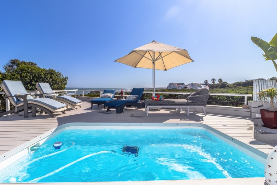 4 Bedroom Property for Sale in Grotto Bay Western Cape